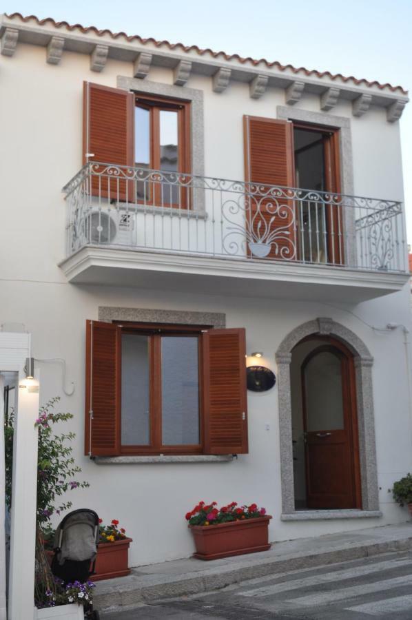 Suites de Mar Santa Teresa Gallura Extérieur photo
